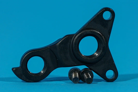 REPLACEMENT THRU AXLE DERAILLEUR HANGER