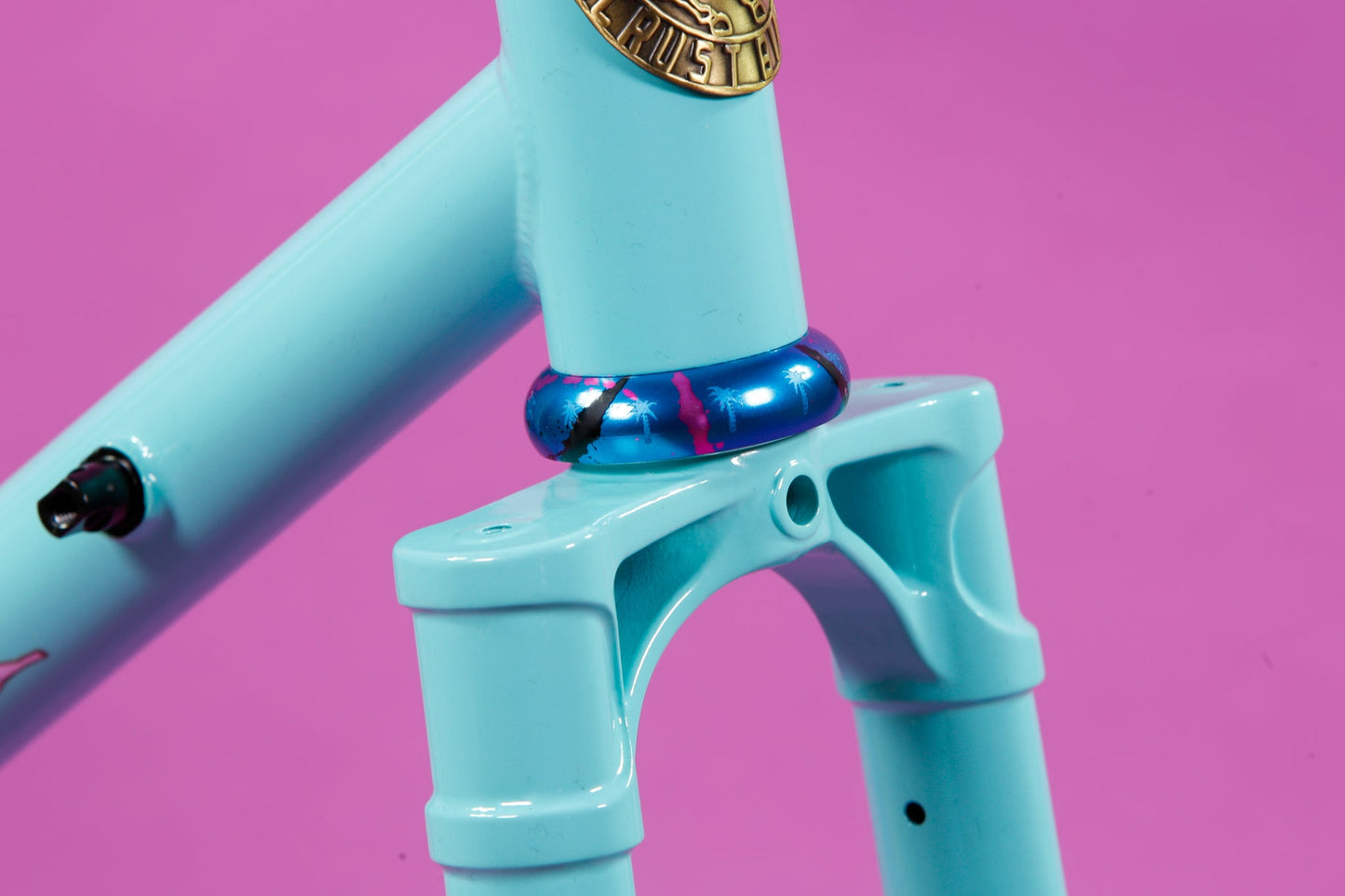 Crust 1" Threaded 24 Palms Headset