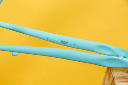 Crust Lightning Bolt Canti