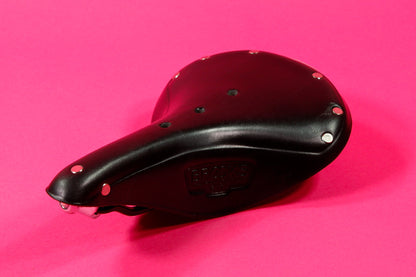 Brooks B17