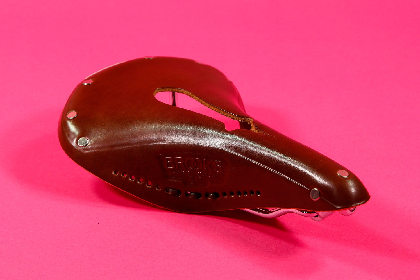 Brooks B17