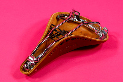 Brooks B17