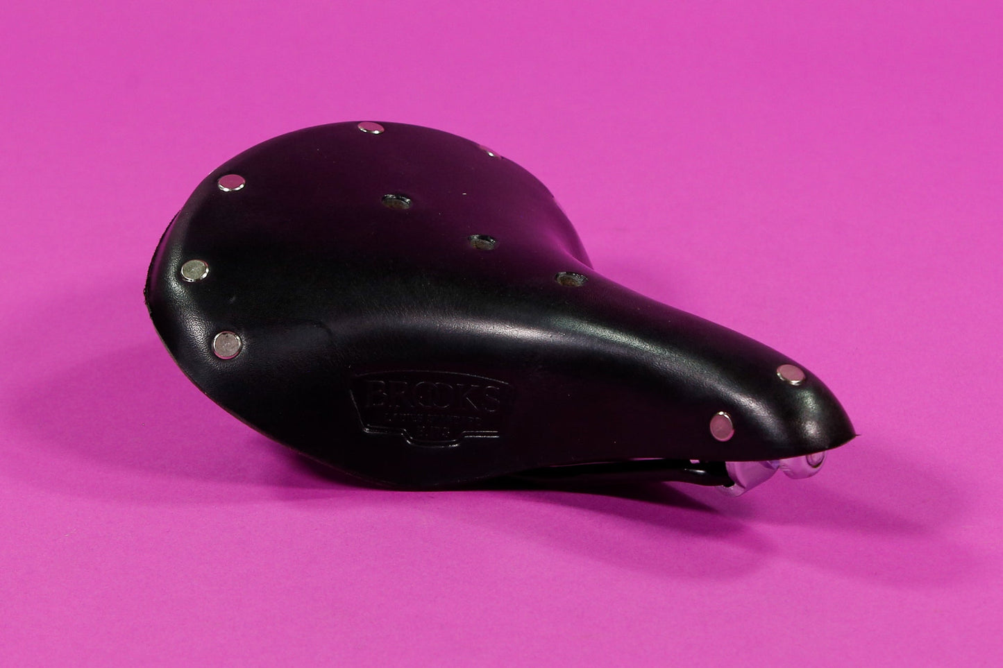 Brooks B17 Short