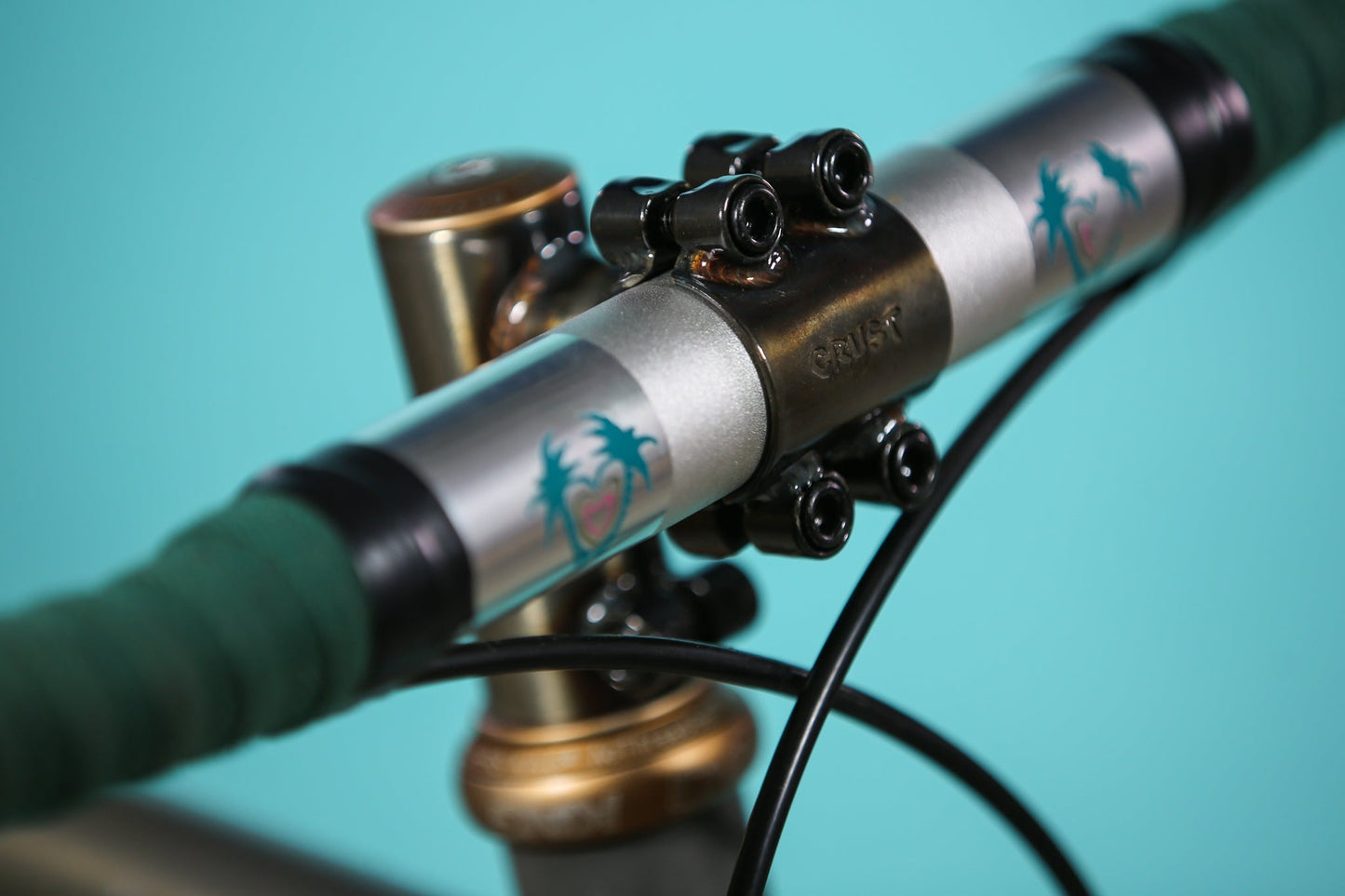 Crust Face-Off Stem